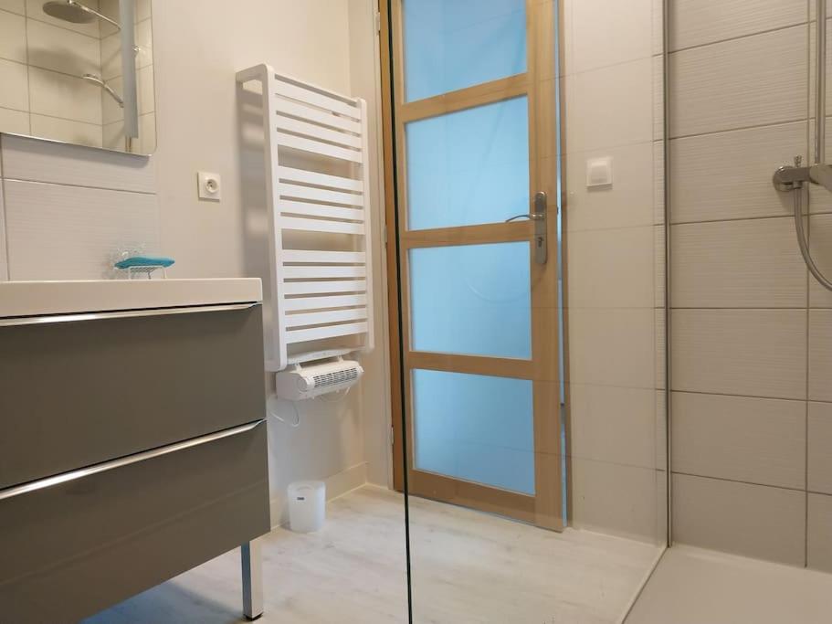 Grand Studio, Tout Equipe Et Renove. Combrit Extérieur photo